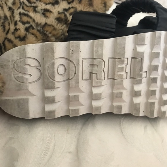 SOREL sandals - Picture 2 of 5